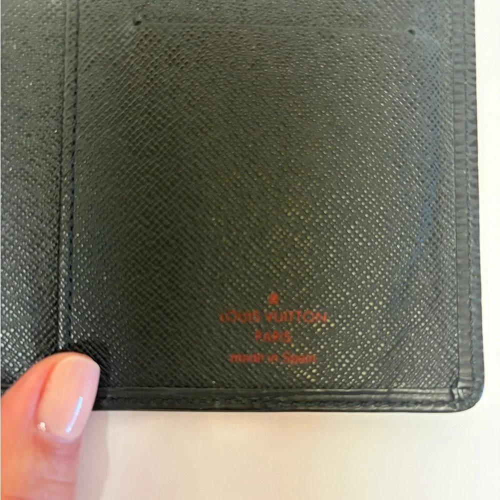 Black Louis Vuitton Epi Leather Wallet - Authentic